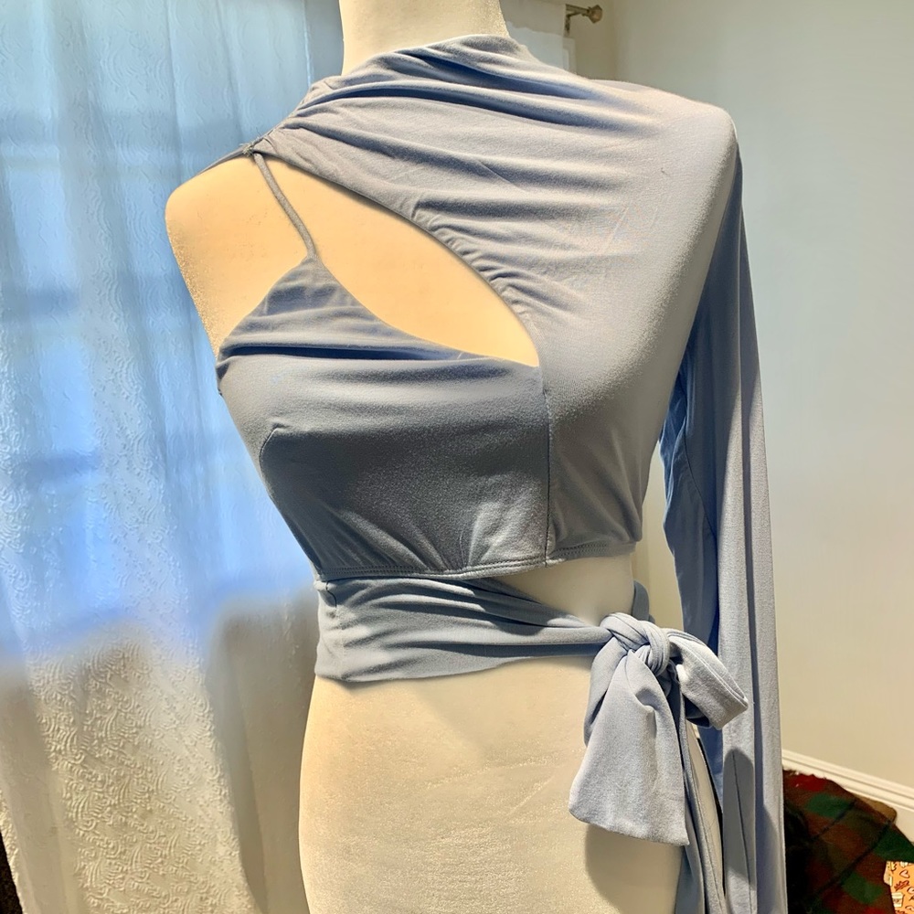 NWT one shoulder cut out top